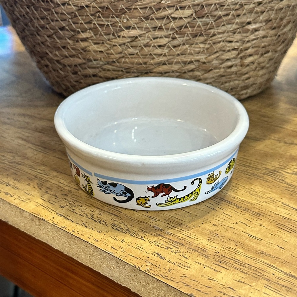 Cat-Themed White Ceramic Cat Bowl